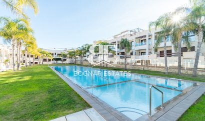 apartment - Herverkoop -
                Orihuela Costa - MM-86680