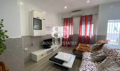 apartment - Resale - Torrevieja -
                Center