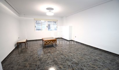 apartment - Wiederverkauf - Guardamar del Segura - Pueblo