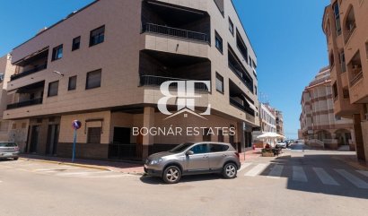 apartment - Wiederverkauf - La Mata -
                La Mata