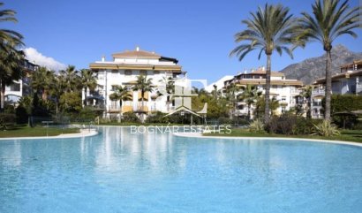 apartment - Wiederverkauf - Marbella - Nueva Andalucía