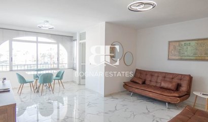 apartment - Wiederverkauf - Orihuela Costa - Villamartín