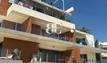 apartment - Wiederverkauf - Orihuela Costa - Villamartín