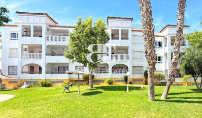 apartment - Wiederverkauf - Orihuela Costa - Villamartín
