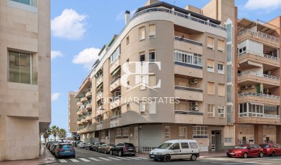 apartment - Wiederverkauf - Torrevieja - Playa del Cura