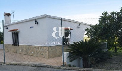 Country House - Resale - Pego -
                Pego