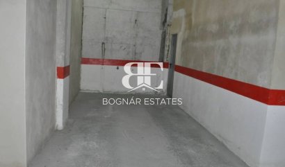 Garage - Herverkoop -
                Villajoyosa - MM-69072