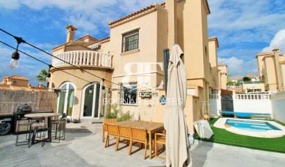 Herenhuis - Herverkoop - Villamartín -
                Villamartín
