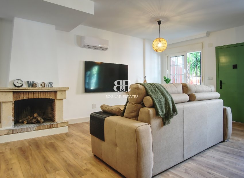 Herverkoop - 4. Semi-detached villa -
Orihuela Costa - Costa Blanca South