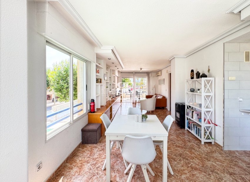 Herverkoop - apartment -
Albir - Centro