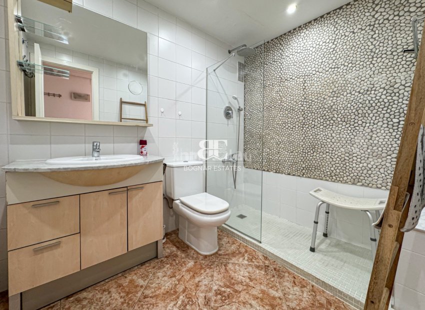 Herverkoop - apartment -
Albir - Centro