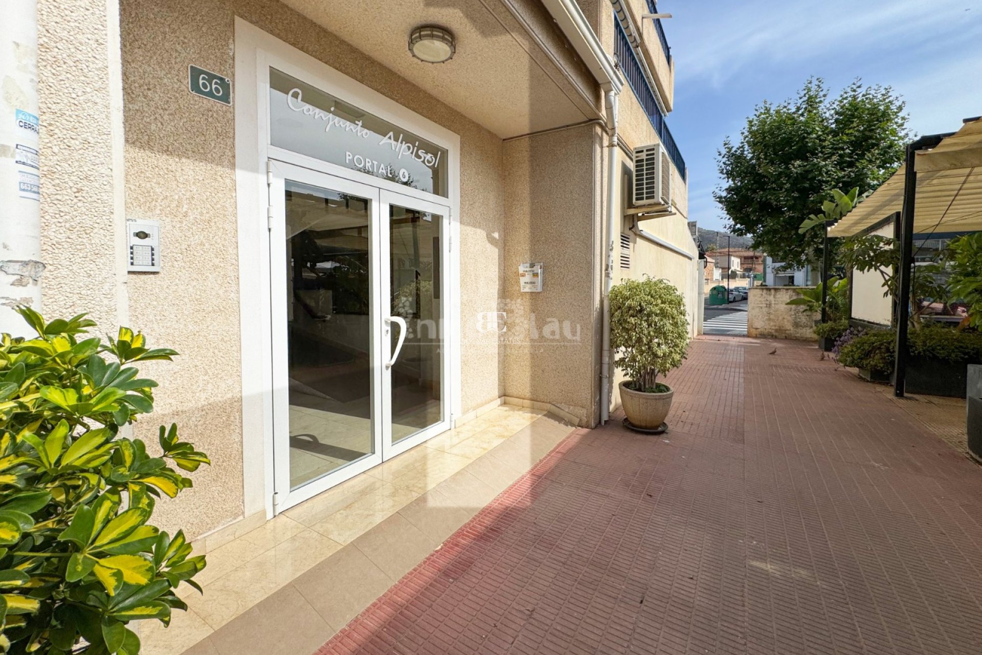 Herverkoop - apartment -
Albir - Centro