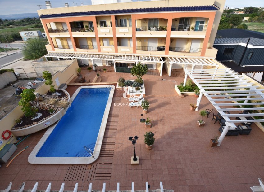 Herverkoop - apartment -
Algorfa - Village
