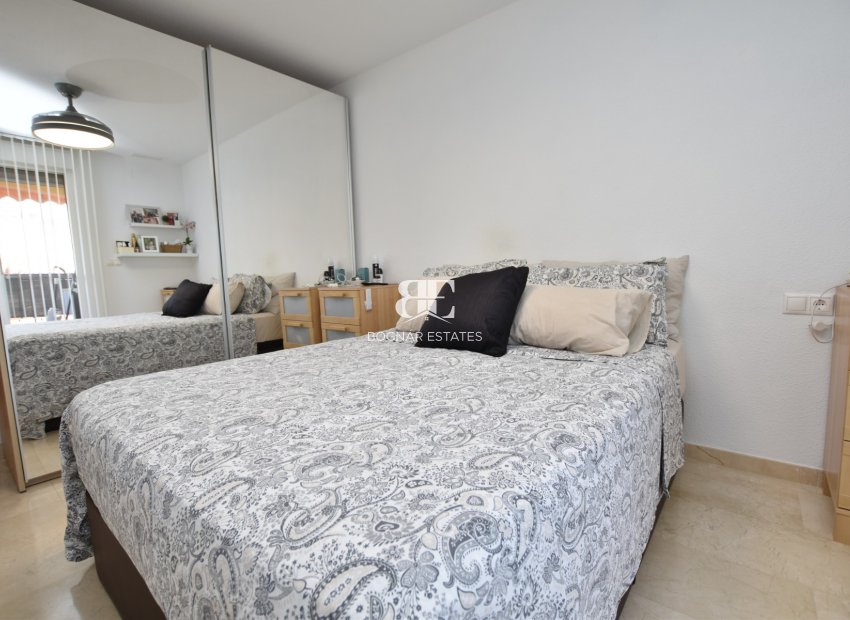 Herverkoop - apartment -
Algorfa - Village