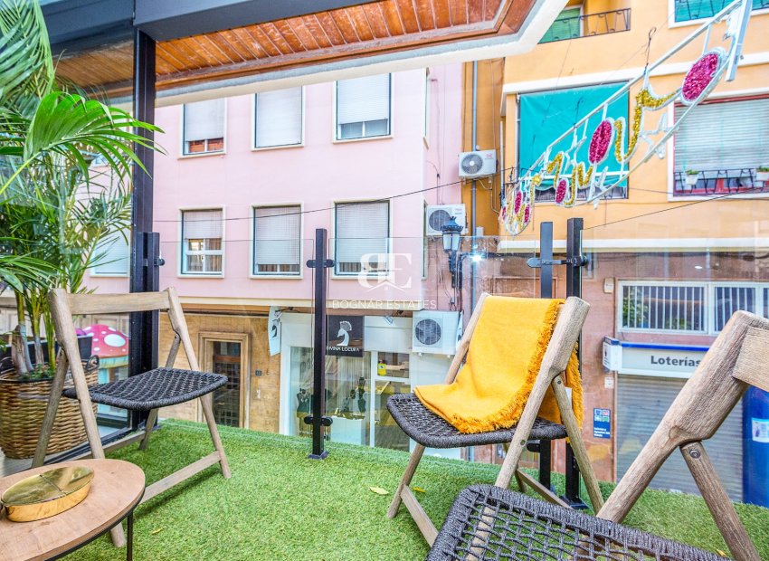 Herverkoop - apartment -
Alicante - Alicante centro