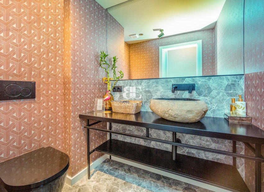 Herverkoop - apartment -
Alicante - Alicante centro