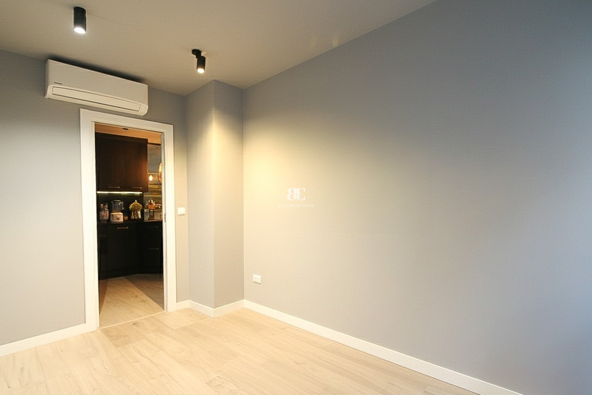 Herverkoop - apartment -
Alicante - Alicante centro