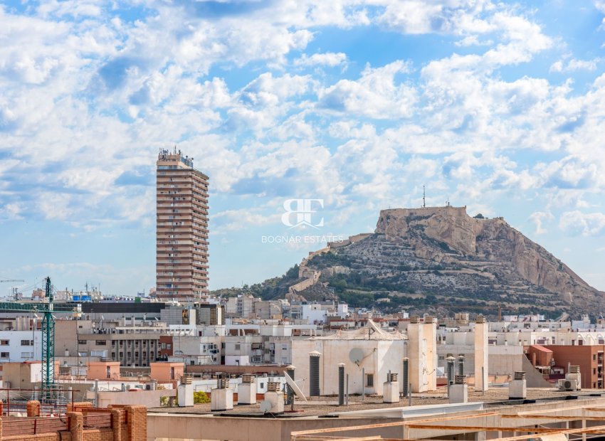 Herverkoop - apartment -
Alicante - Benalua