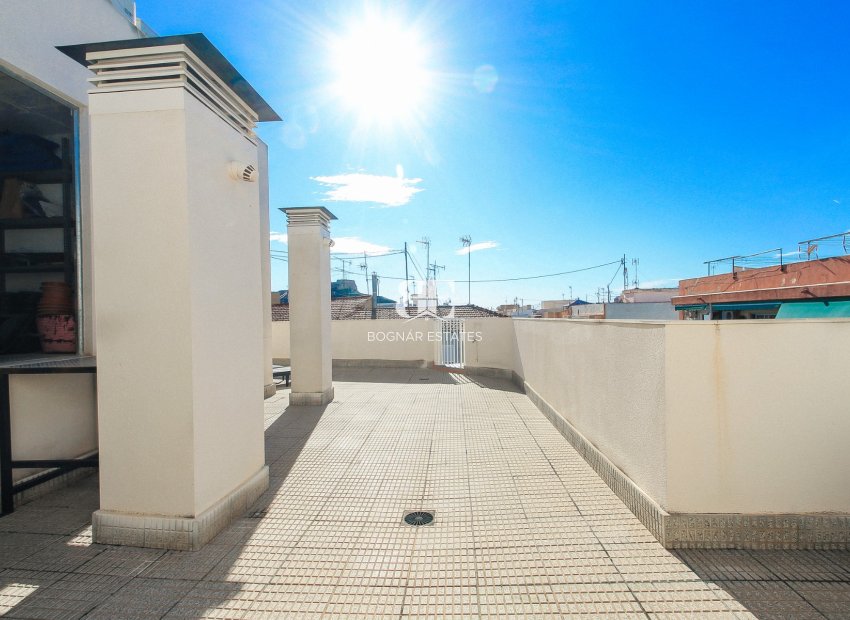 Herverkoop - apartment -
Alicante - Carolinas Altas