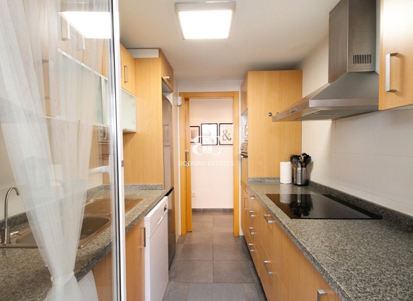 Herverkoop - apartment -
Alicante - Carolinas Altas