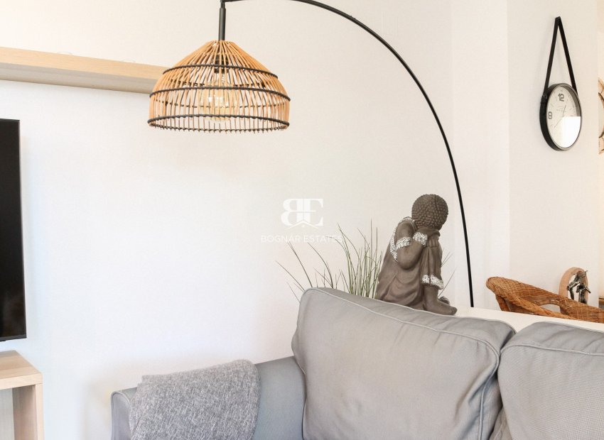 Herverkoop - apartment -
Alicante - Carolinas Altas