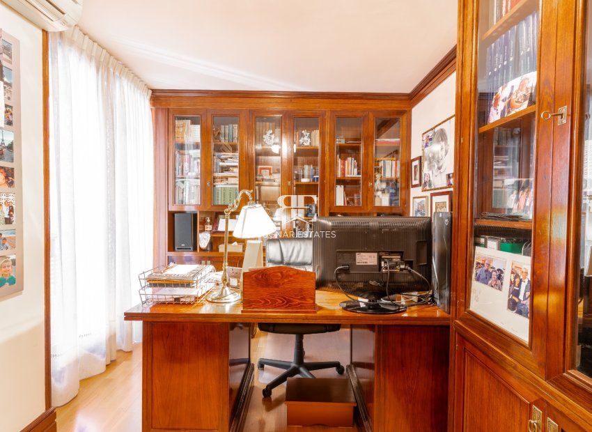 Herverkoop - apartment -
Alicante - Center