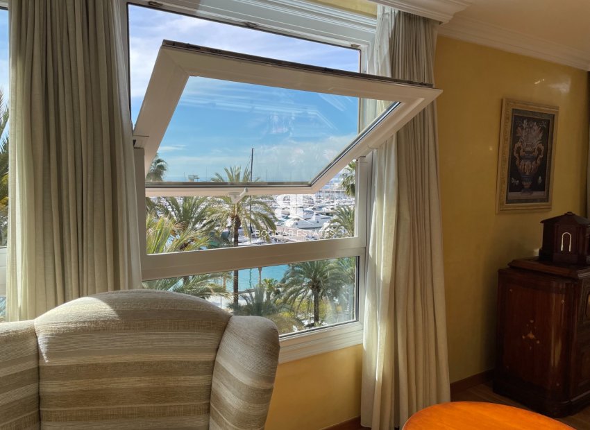Herverkoop - apartment -
Alicante - Center