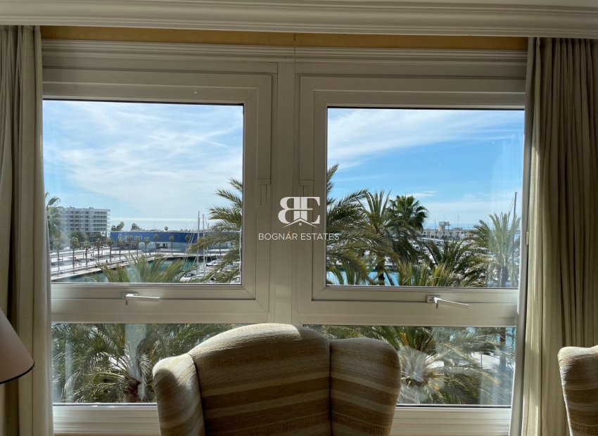 Herverkoop - apartment -
Alicante - Center