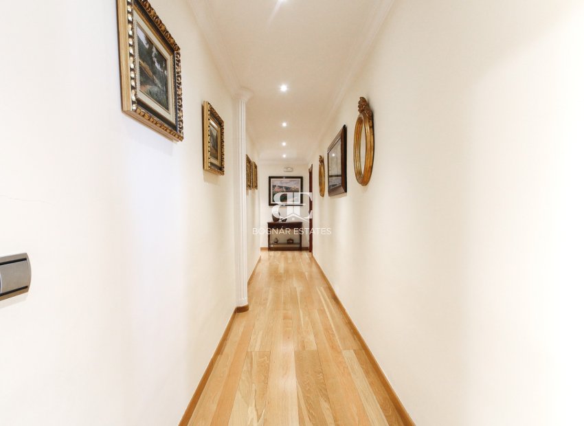 Herverkoop - apartment -
Alicante - Center