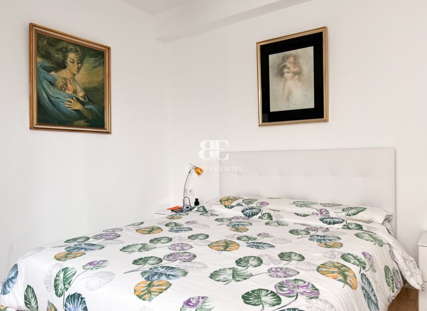 Herverkoop - apartment -
Alicante - Center