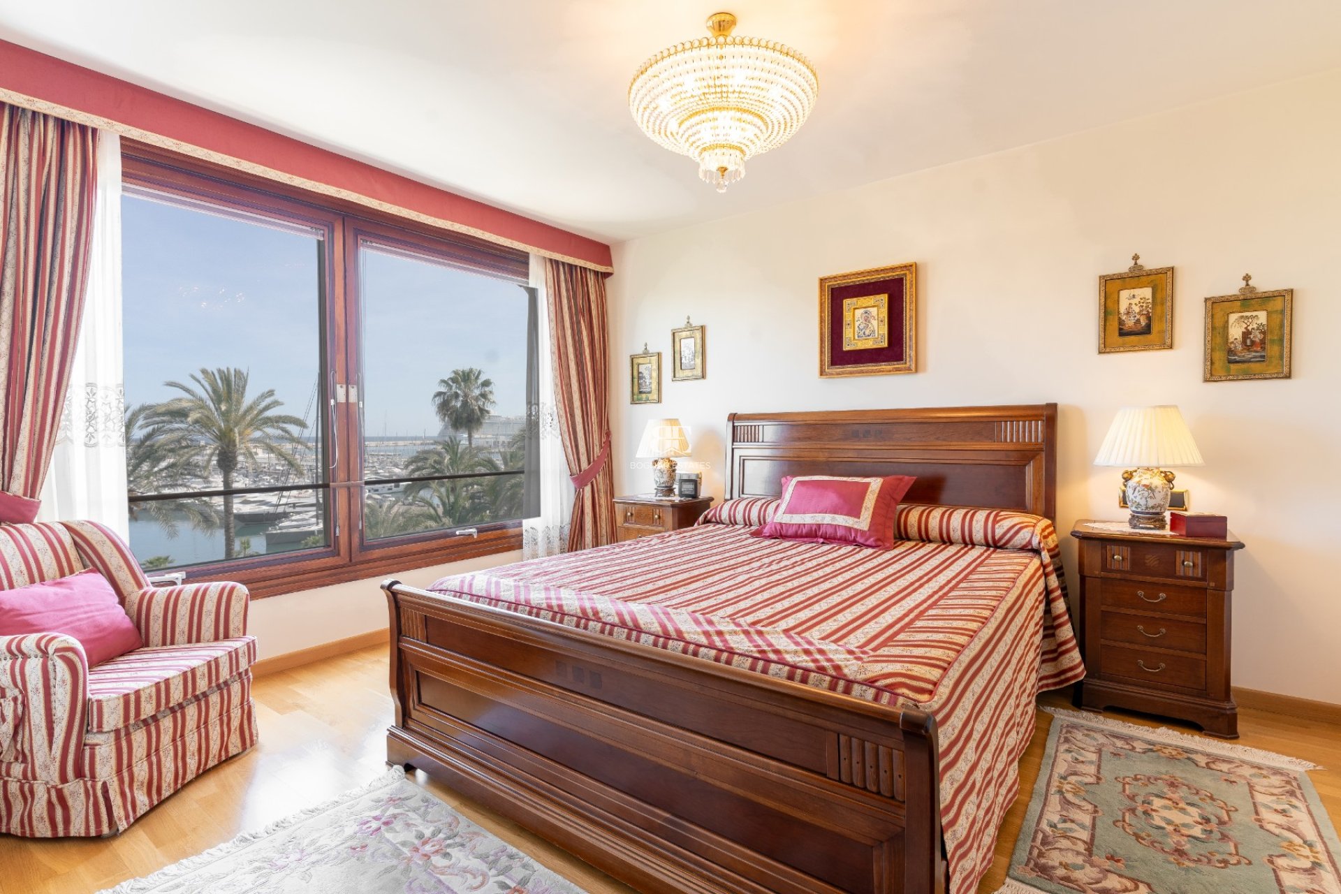 Herverkoop - apartment -
Alicante - - Centro  -
