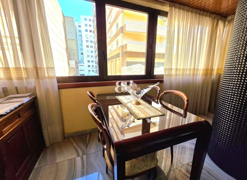 Herverkoop - apartment -
Alicante - Centro