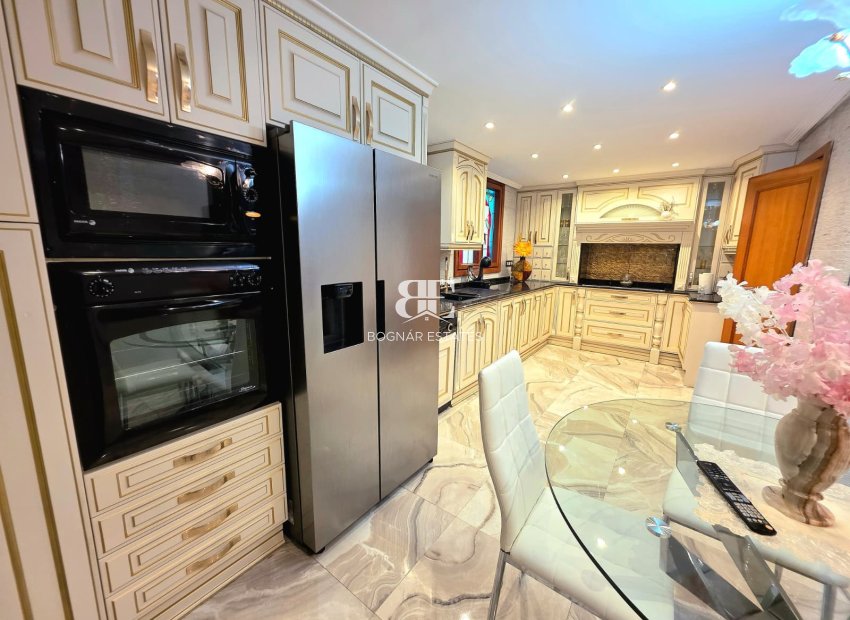 Herverkoop - apartment -
Alicante - Centro