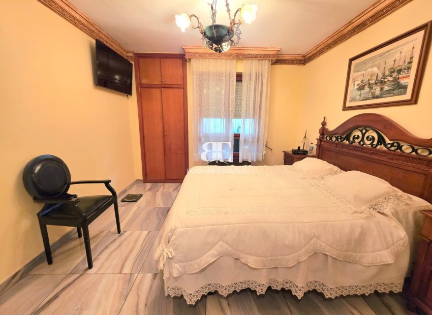 Herverkoop - apartment -
Alicante - Centro