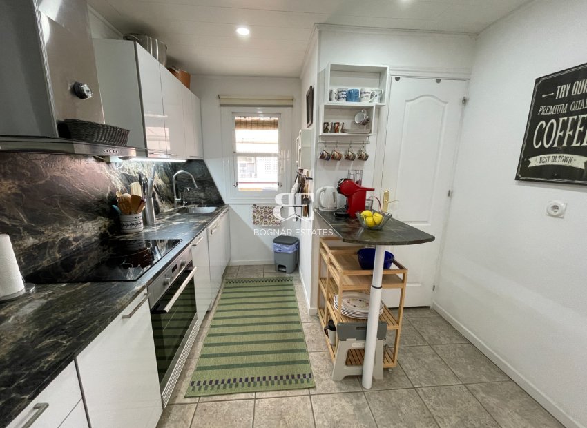 Herverkoop - apartment -
Almoradí - Center