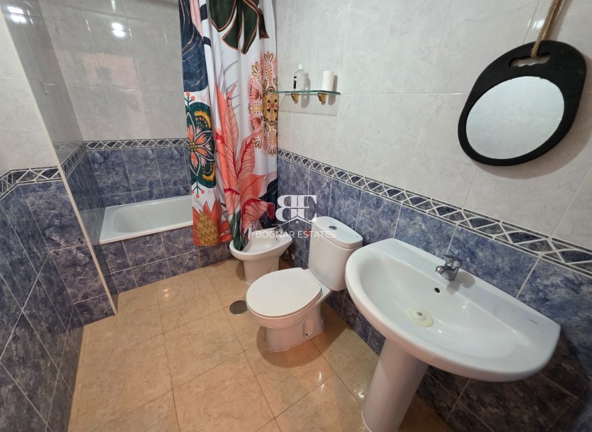 Herverkoop - apartment -
Almoradí - Center