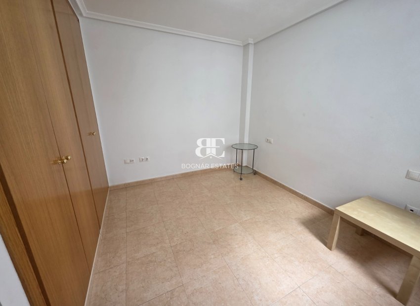 Herverkoop - apartment -
Almoradí - Center