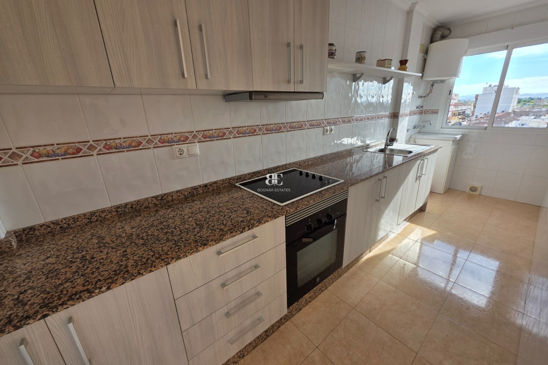 Herverkoop - apartment -
Almoradí - Centro