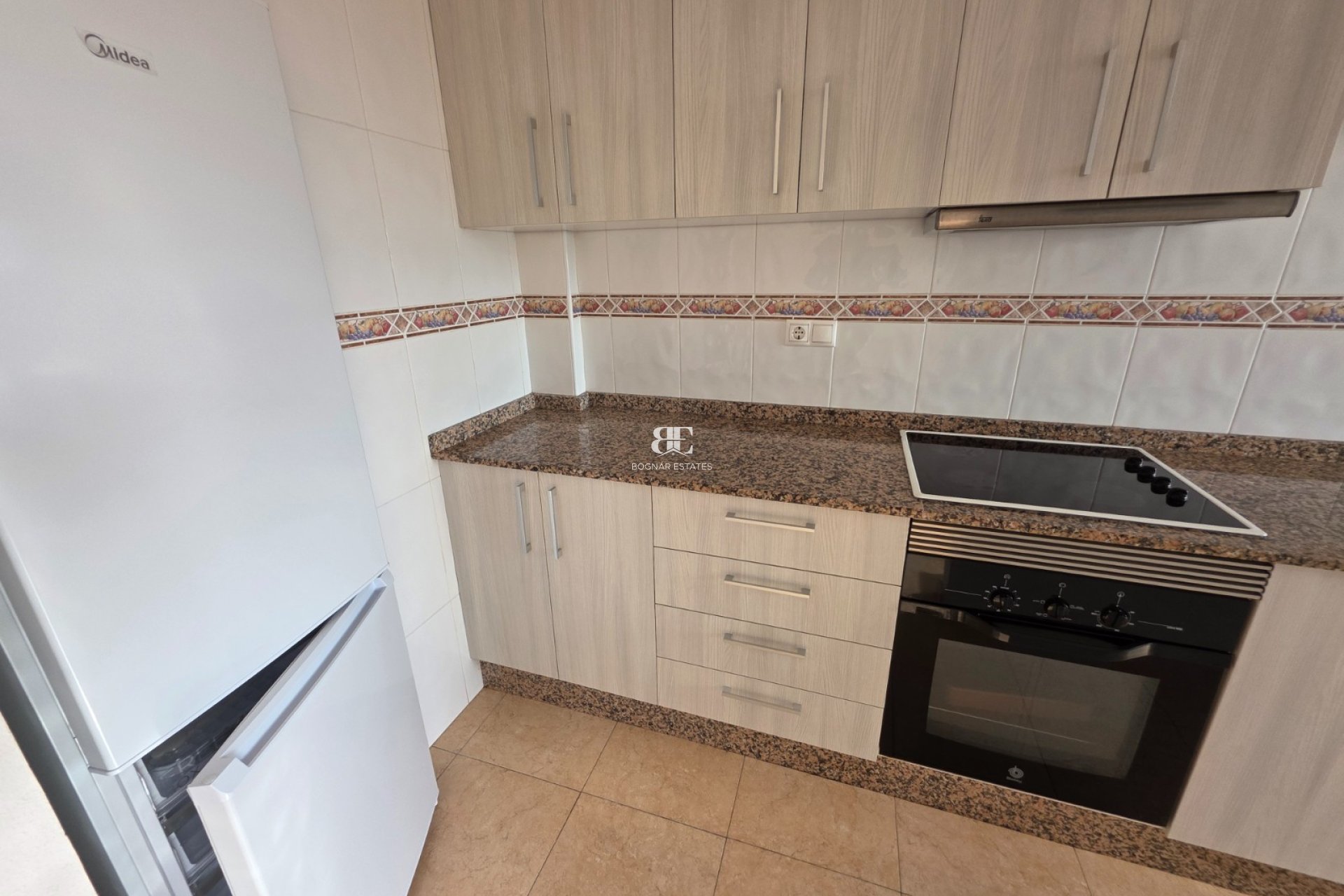 Herverkoop - apartment -
Almoradí - Centro