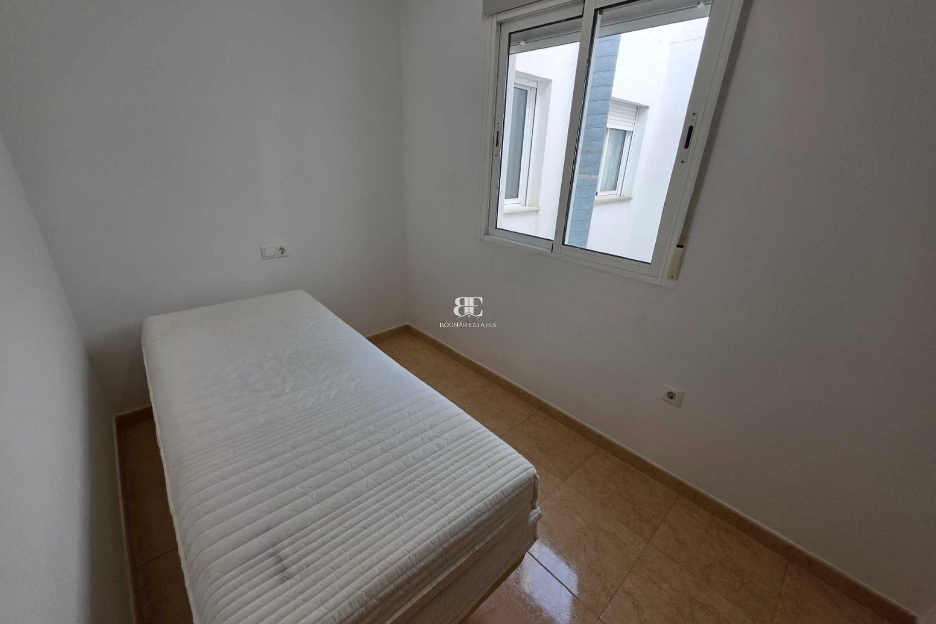 Herverkoop - apartment -
Almoradí - Centro