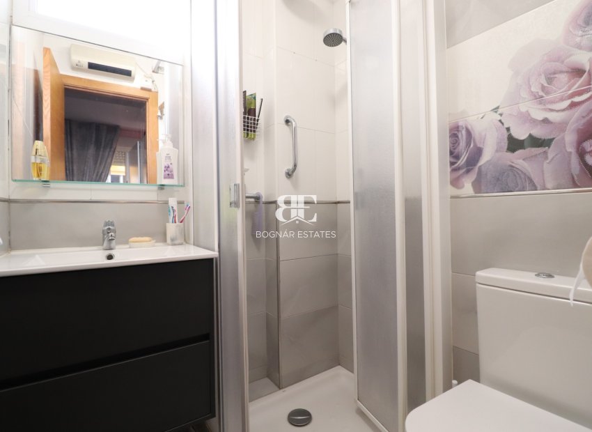 Herverkoop - apartment -
Almoradí