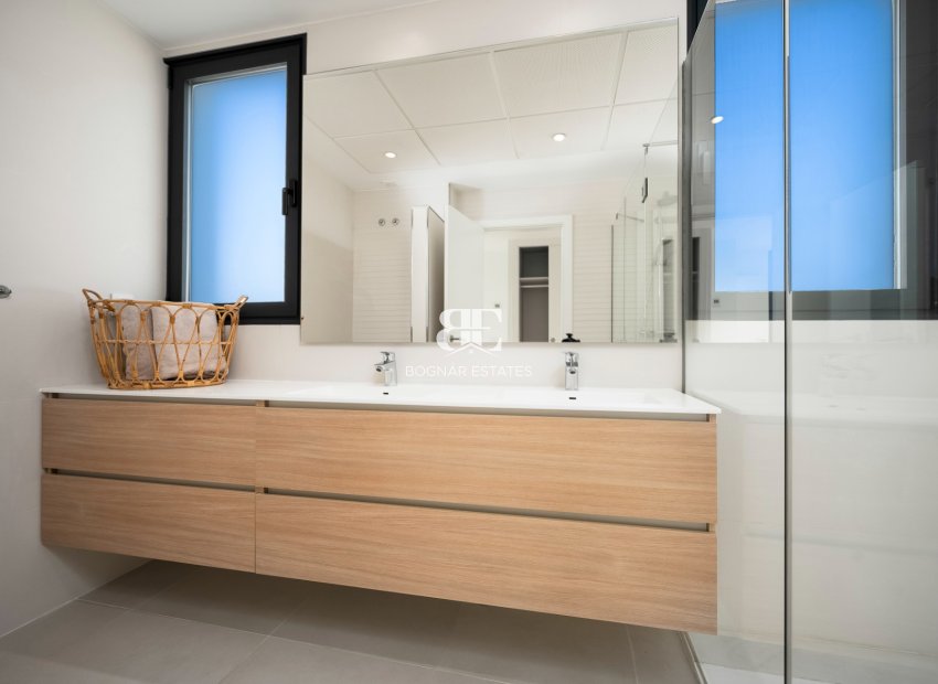 Herverkoop - apartment -
Benahavis - Atalaya Park