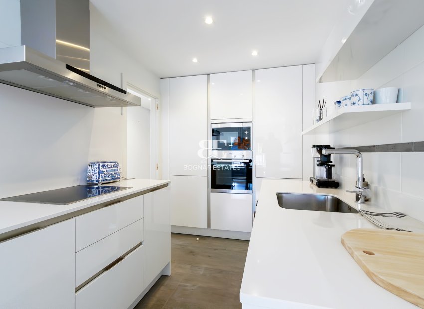 Herverkoop - apartment -
Benahavis - La Quinta