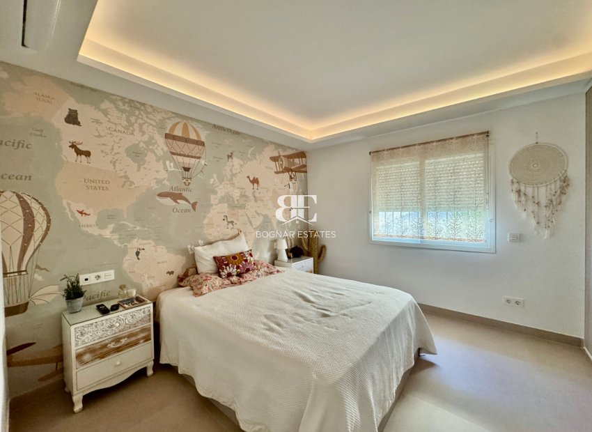 Herverkoop - apartment -
Benahavis - La Quinta