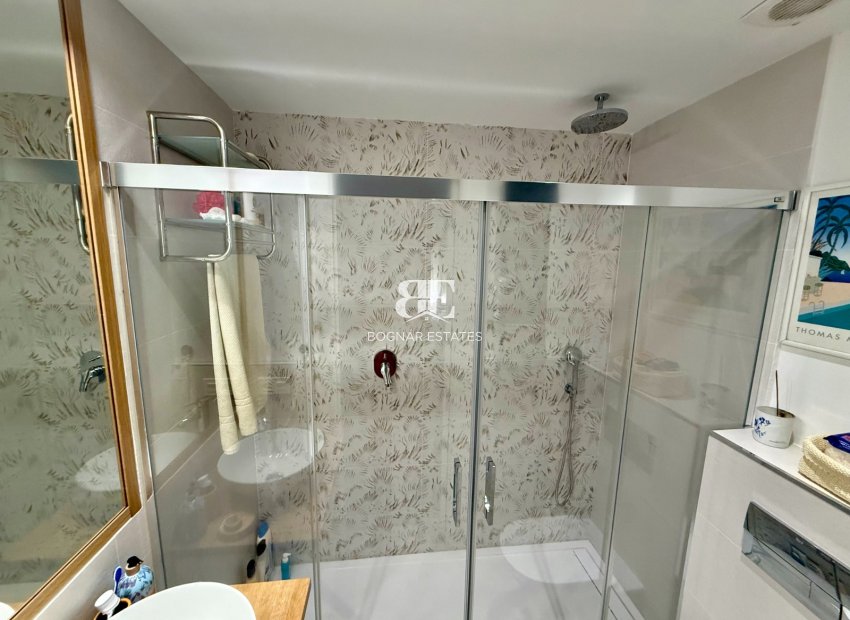 Herverkoop - apartment -
Benahavis - La Quinta