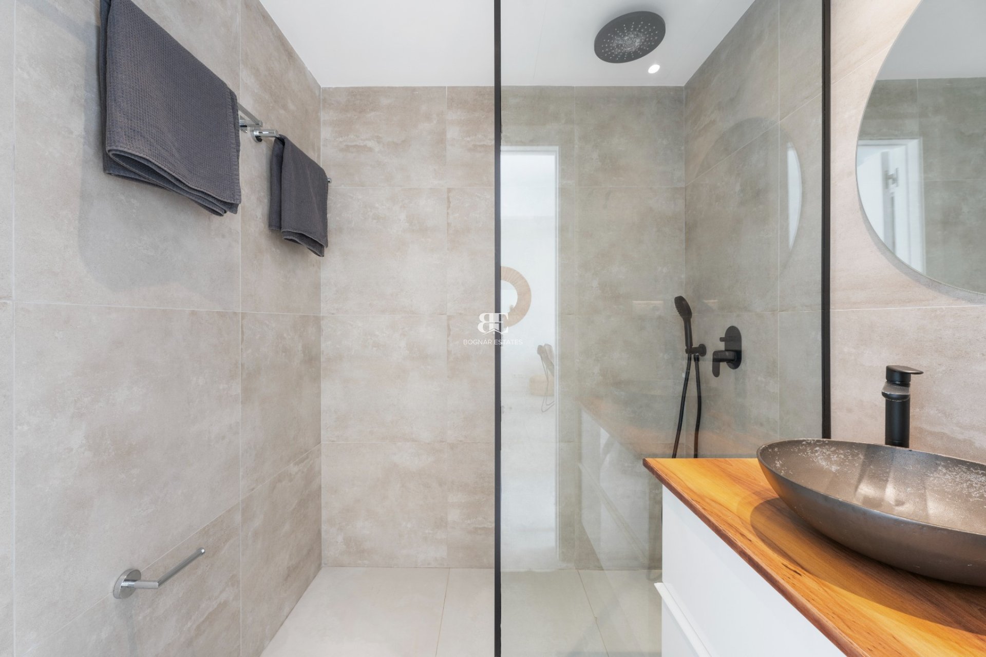 Herverkoop - apartment -
Benahavis - La Quinta