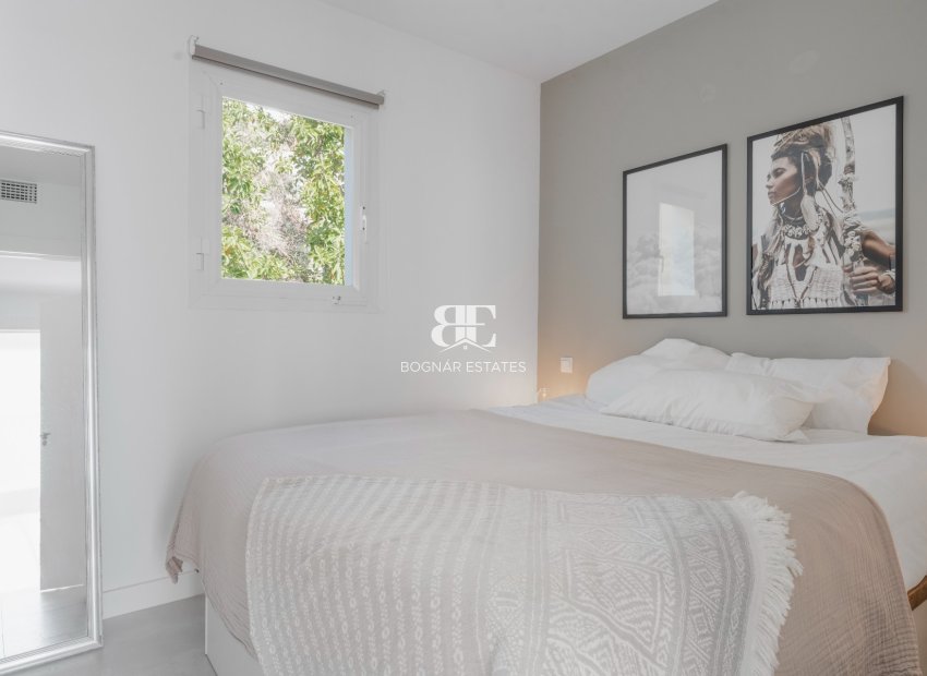 Herverkoop - apartment -
Benahavis - La Quinta