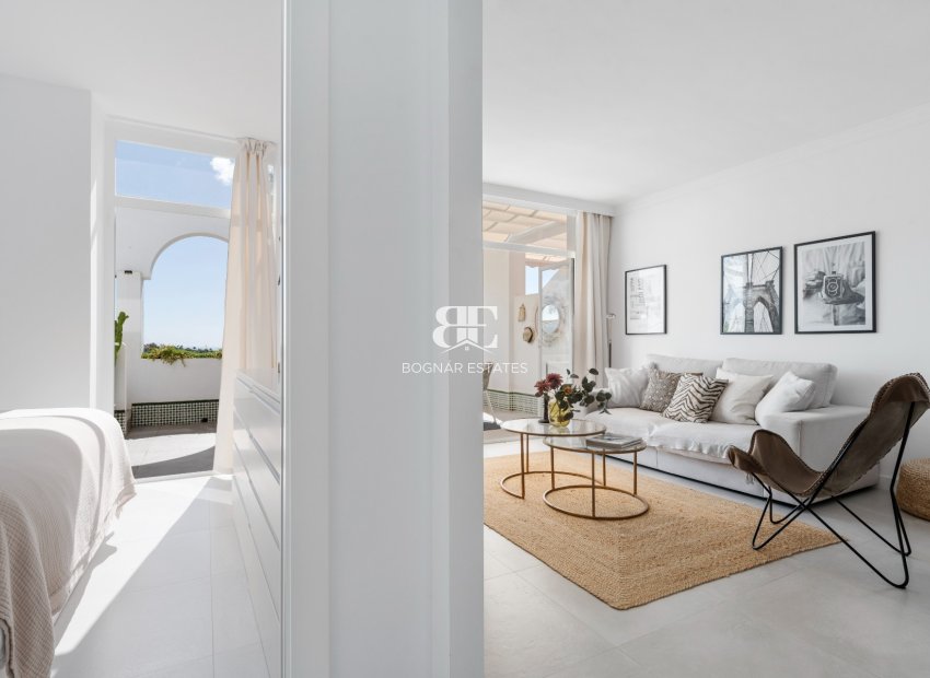 Herverkoop - apartment -
Benahavis - La Quinta
