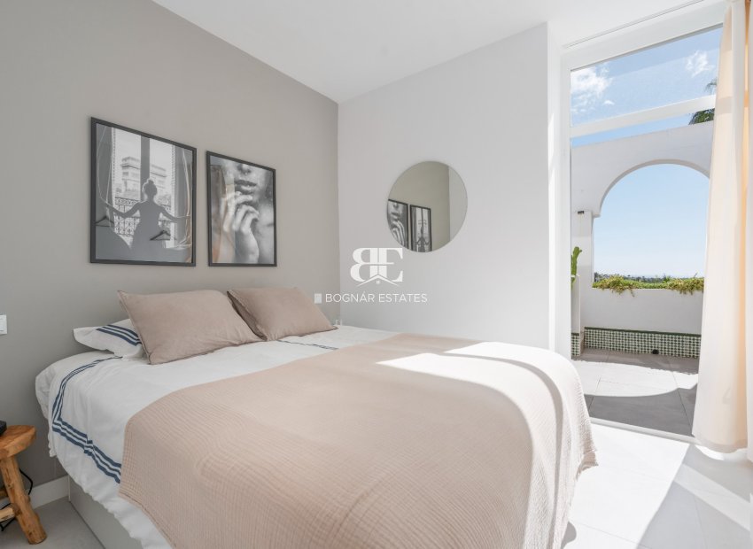 Herverkoop - apartment -
Benahavis - La Quinta
