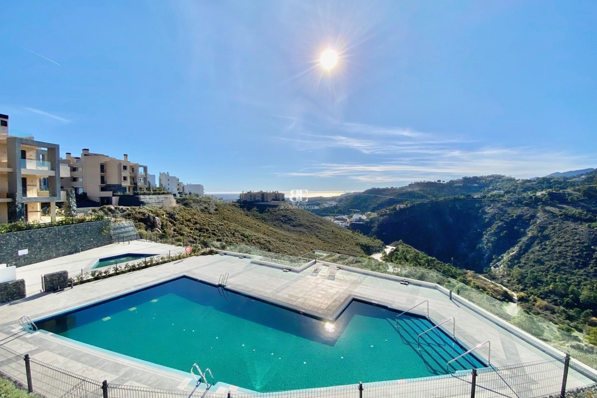 Herverkoop - apartment -
Benahavis - La Quinta